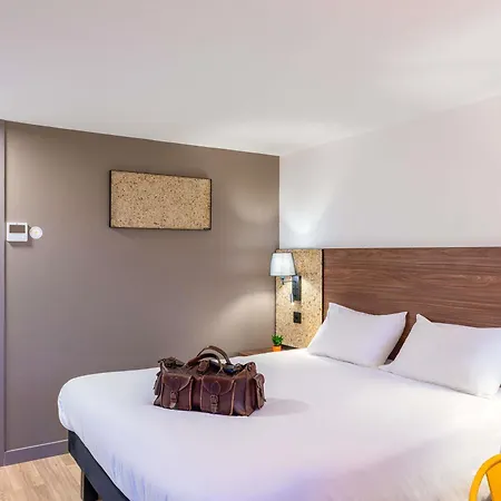 Greet Hotel Châtellerault
