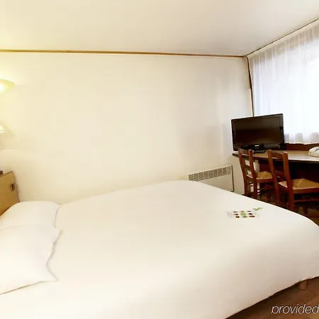 Greet Hotel