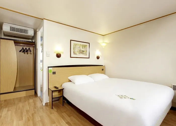 Greet Hotel Châtellerault